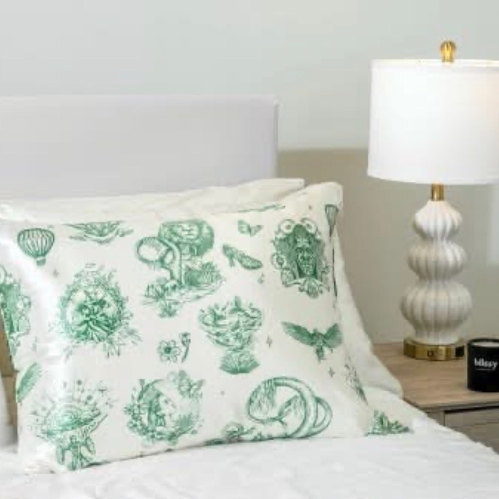 Blissy Green Pillowcase - Picture 5 of 5